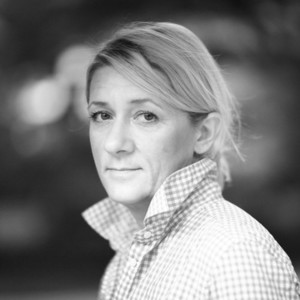 Barbara Stupica | Kostumografka, scenografka, oblikovalka lutk in grafične podobe, ilustratorka